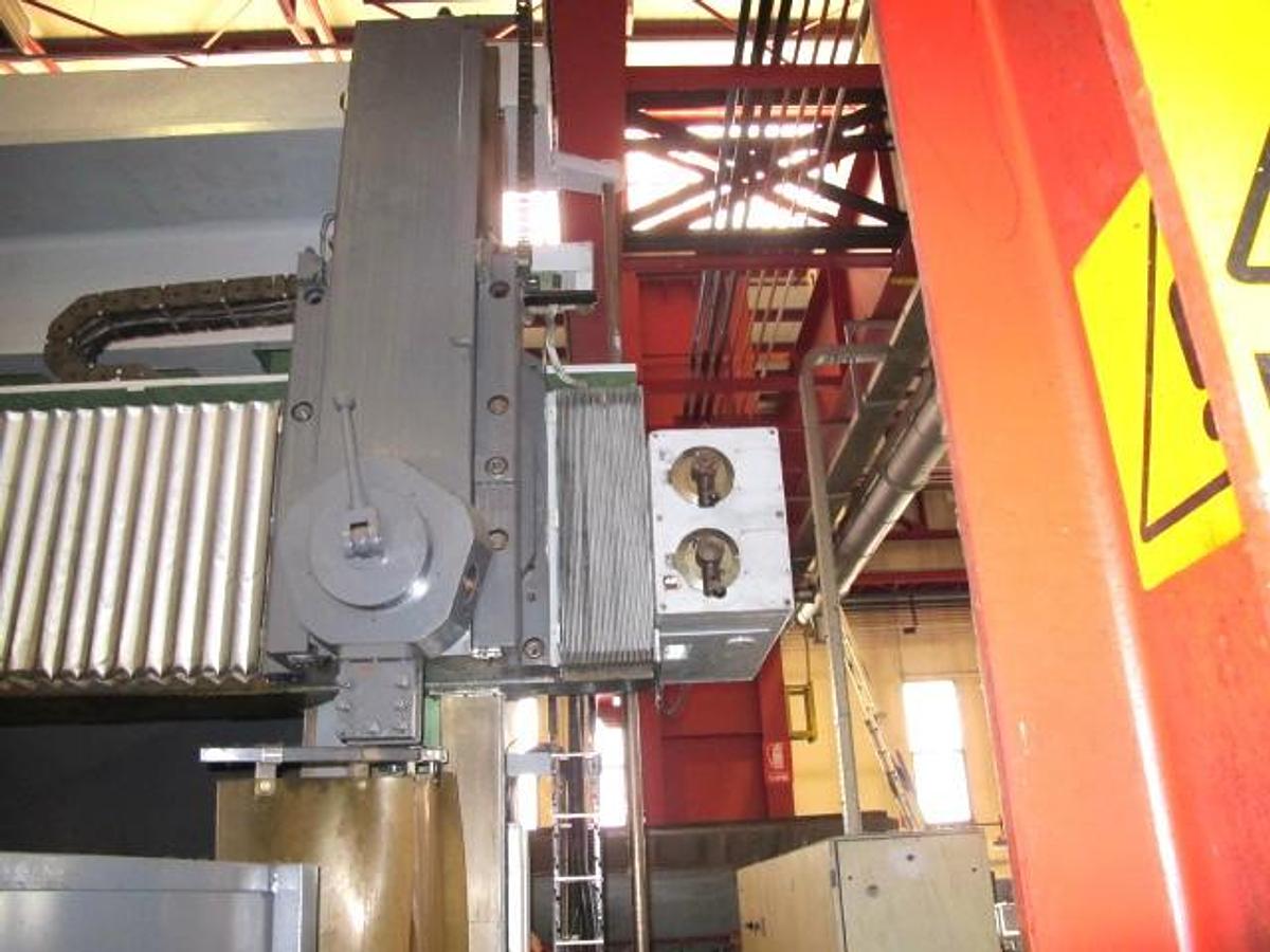 Used Lathe Vertical Turning CNC Titan MOD.D33