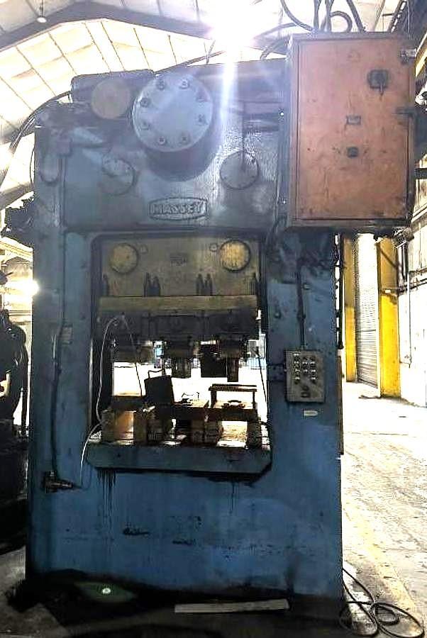 Used 250 tons Press Trimming Massey