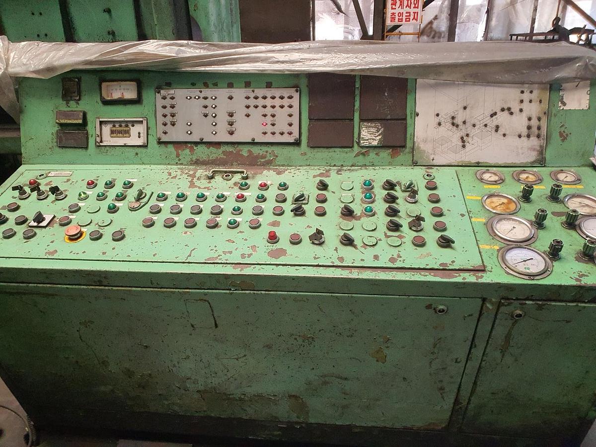 Used Press Friction Screw Hasenclever HSPRZ 560/1320/560/1680
