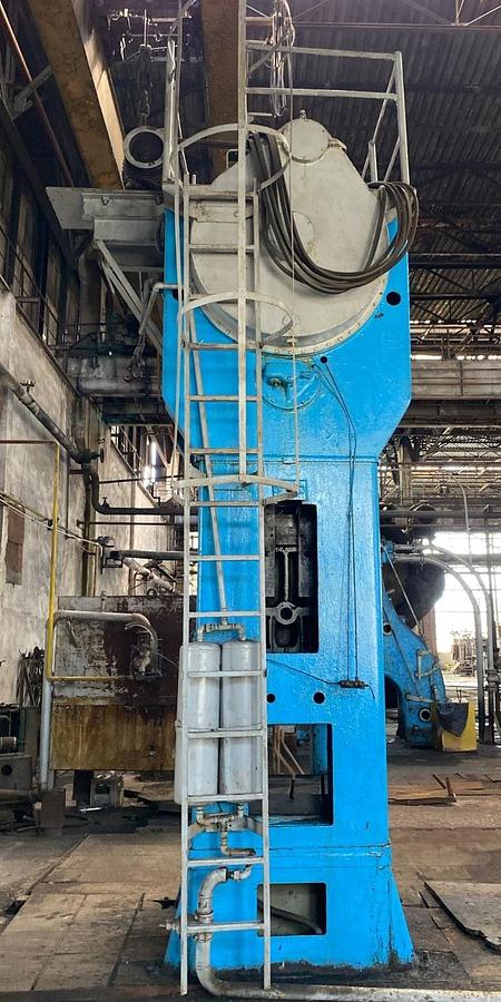 Used 400 tons Press Trimming WMW Erfurt, Germany PKZ400