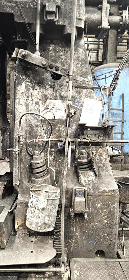 Used 2.5 tons Hammer Forging Pneumatic Huta MPM2000A