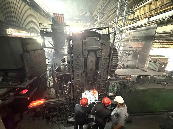 Used 700 tons Press Hot Forging National Maxipress