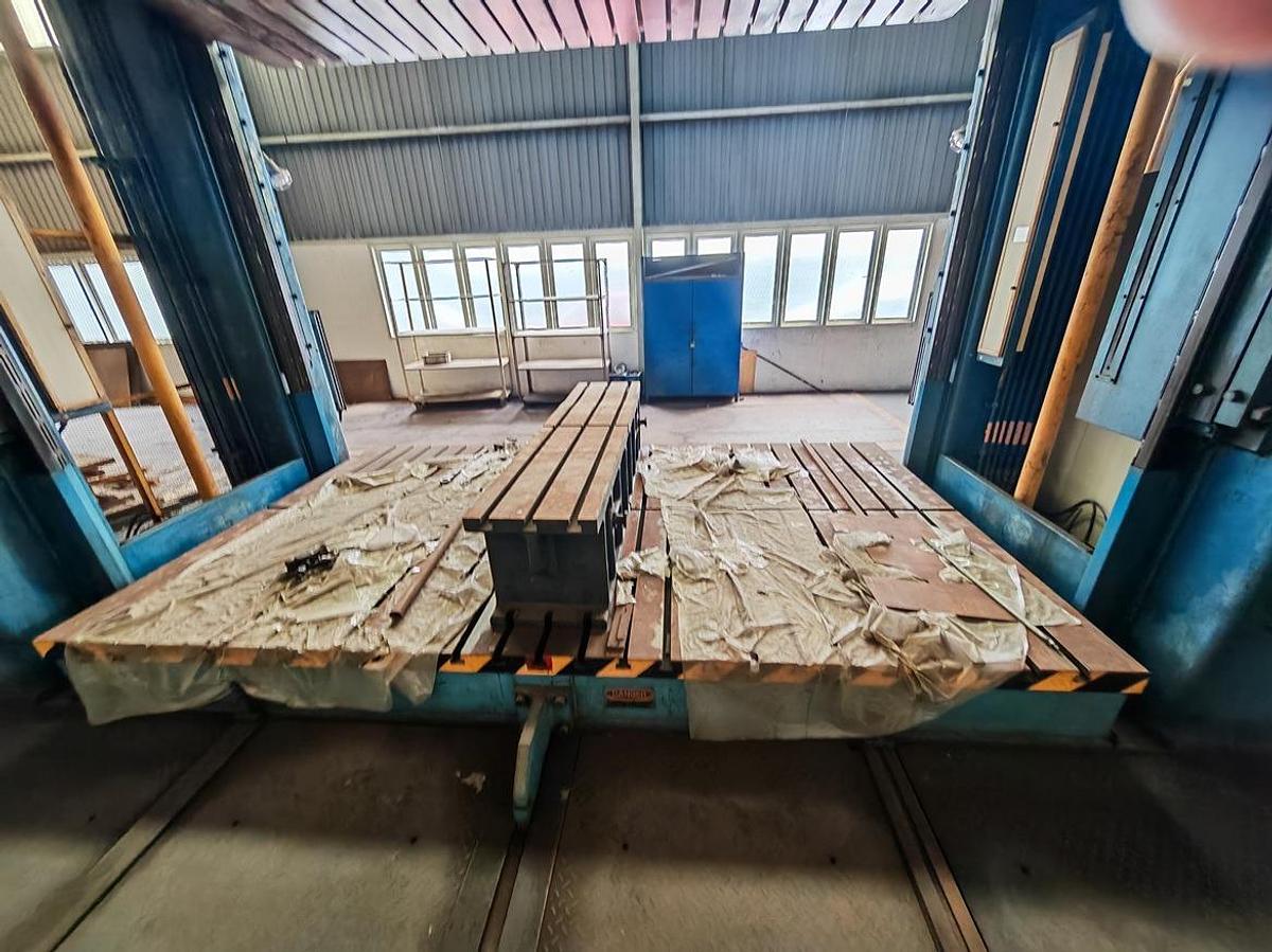 Used 1800 tons Press Die Spotting Hydraulic Kojima PDH-1800