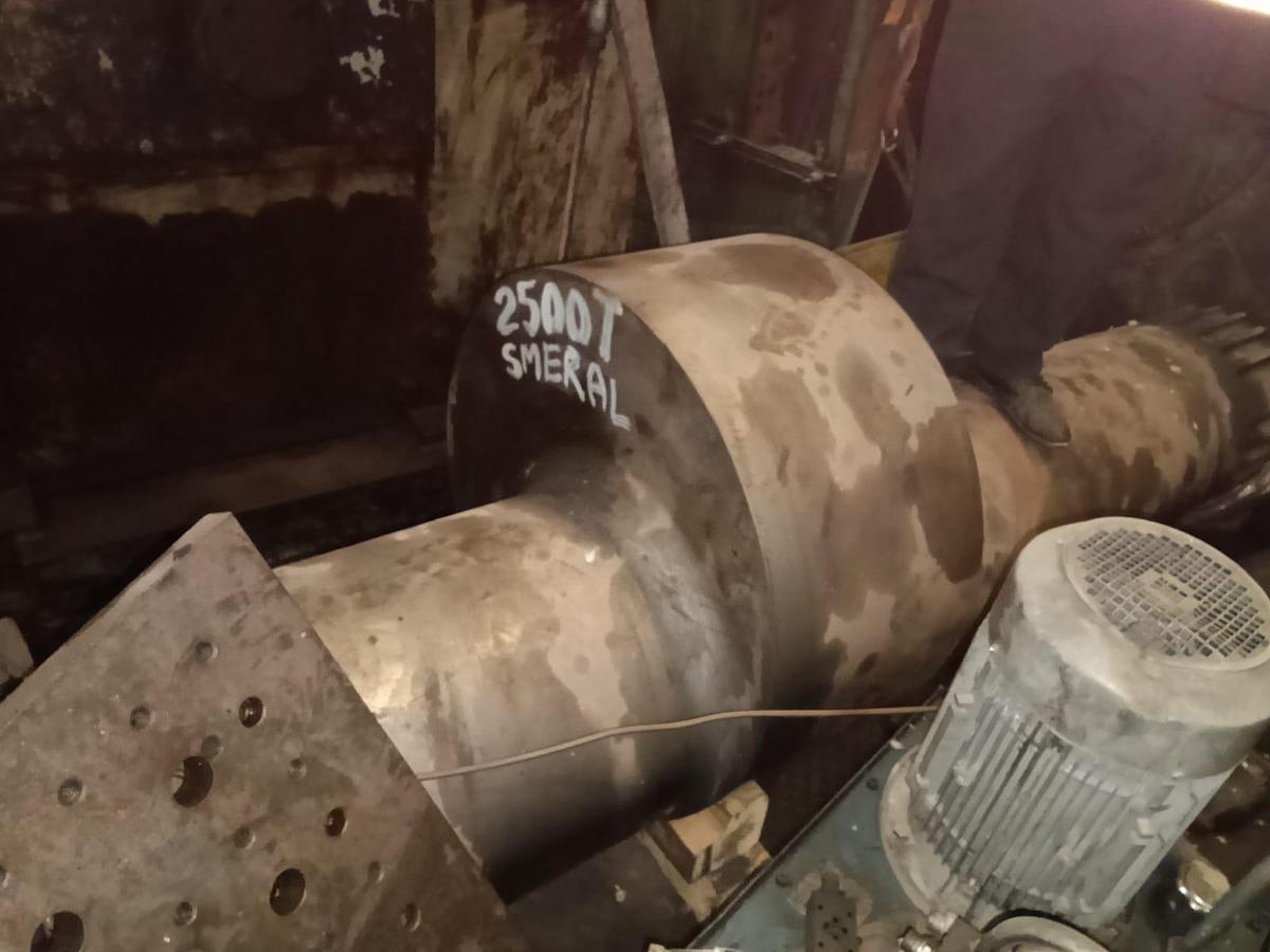 Used 2500 tons Press Hot Forging Smeral