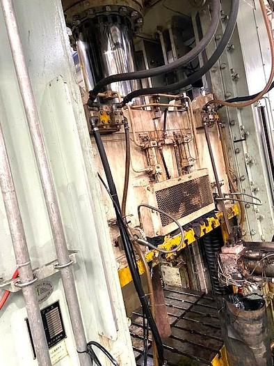 Used 400 tons Press Sheet Stamping Hydraulic Kawasaki