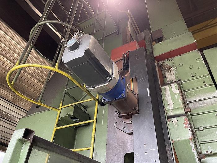 Used Lathe Vertical Turning CNC SKD32B