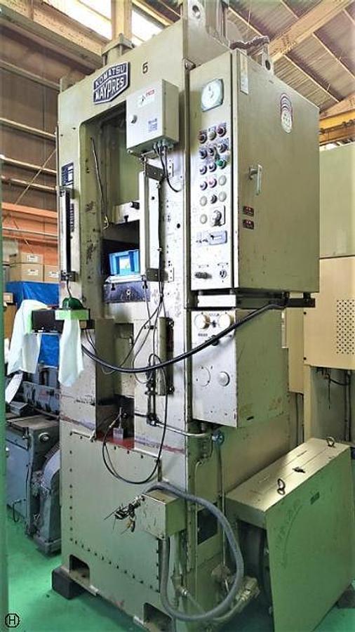 Used Komatsu Maypress MKN220