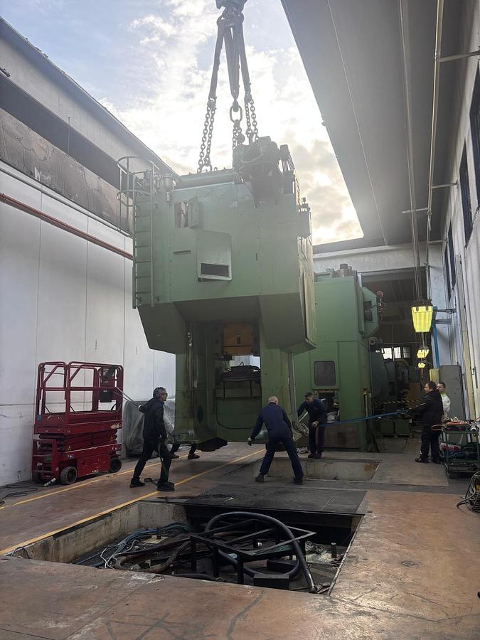 Used 2000 tons Press Knuckle Joint Coining Kieserling