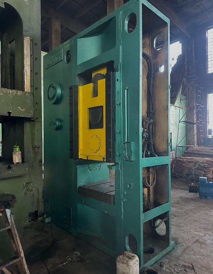 Used 1000 tons Press Knuckle Joint Coining Barnaul KB8340