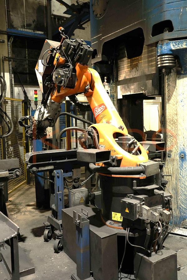 Used 2004 Beche KGH5B