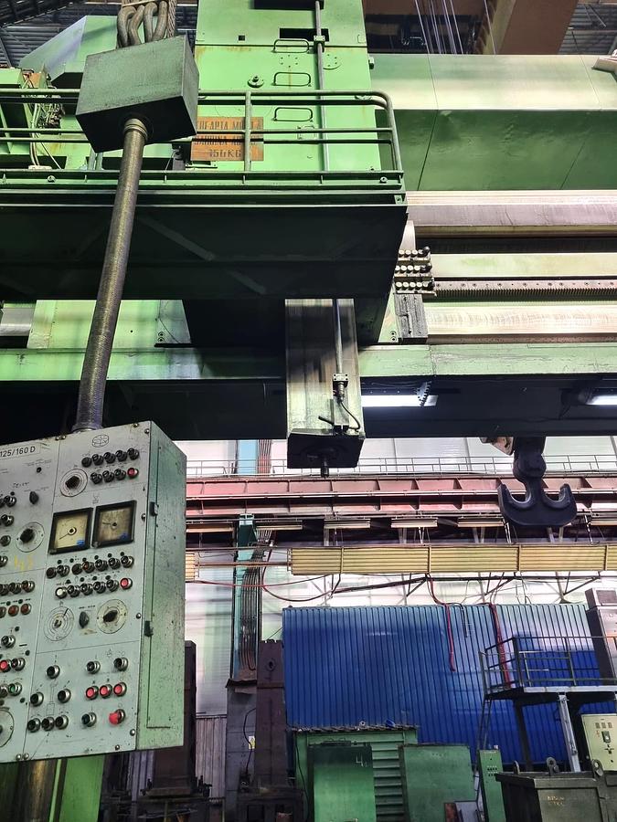 Used Lathe Vertical Turning CNC Titan