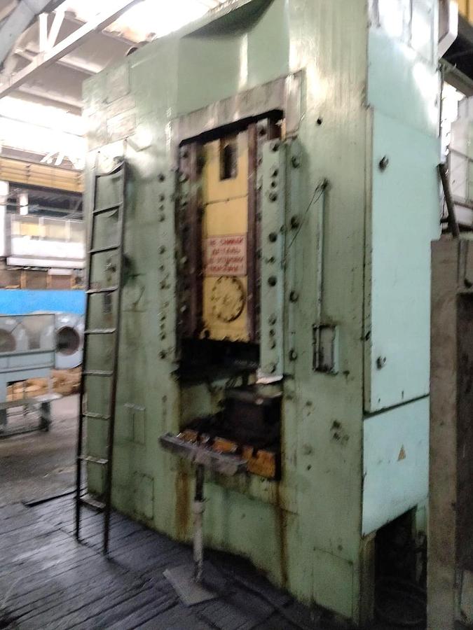 Used 1000 tons Press Knuckle Joint Coining Barnaul KB8340