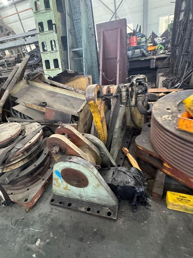 Used 1000 tons Press Knuckle Joint Coining Barnaul, Russia KB8240