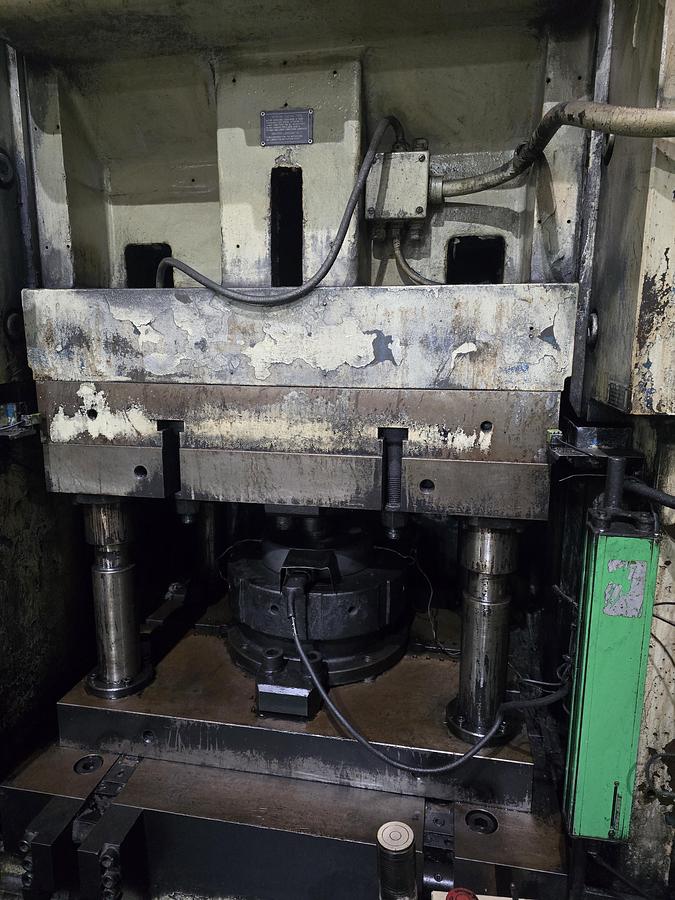 Used 1000 tons Press Cold Forging Minster 90-1000