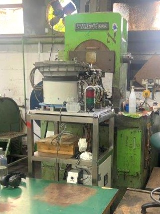 Used 360 tons Press Knuckle Joint Coining Cincinnati HME K360