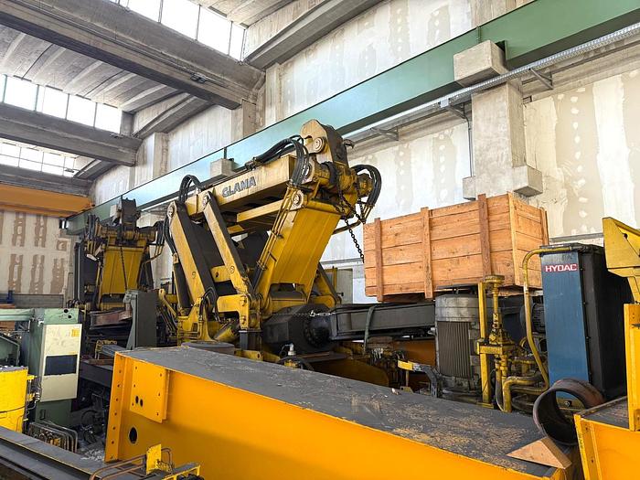 Used 10 tons Manipulator Glama