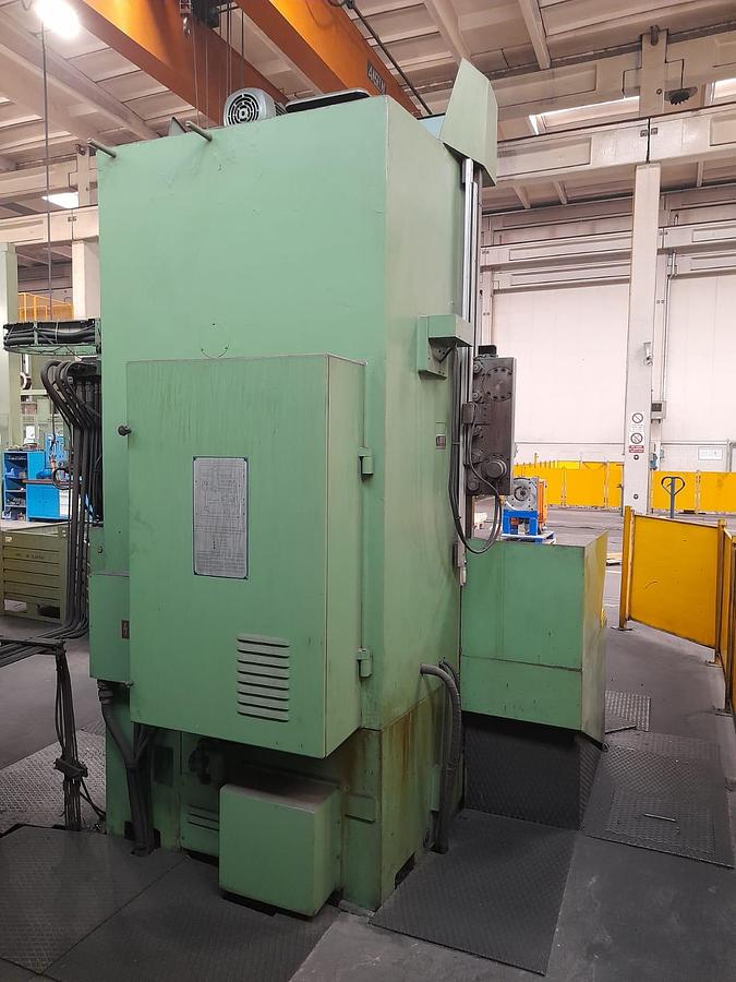 Used Lathe Vertical Turning Tos SKJ12A