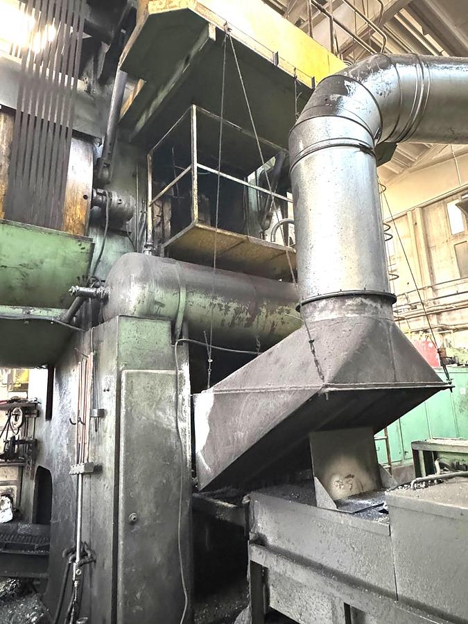 Used 2500 tons Press Hot Forging KB8544