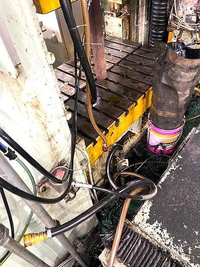 Used 400 tons Press Sheet Stamping Hydraulic Kawasaki