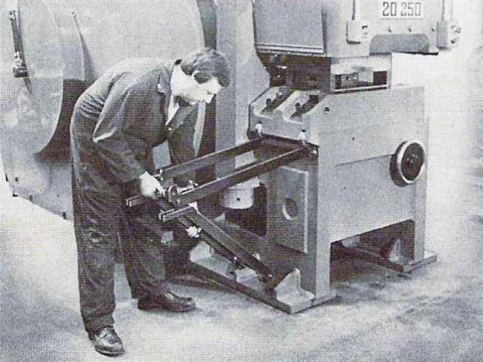 Used Upsetter MF20/250