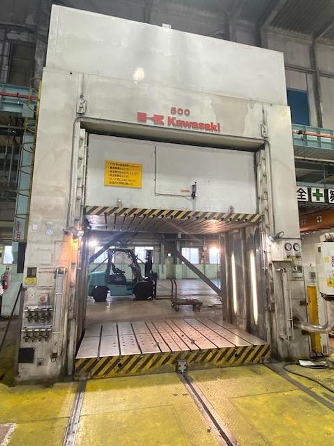 Used 500 tons Press Sheet Stamping Hydraulic Kawasaki