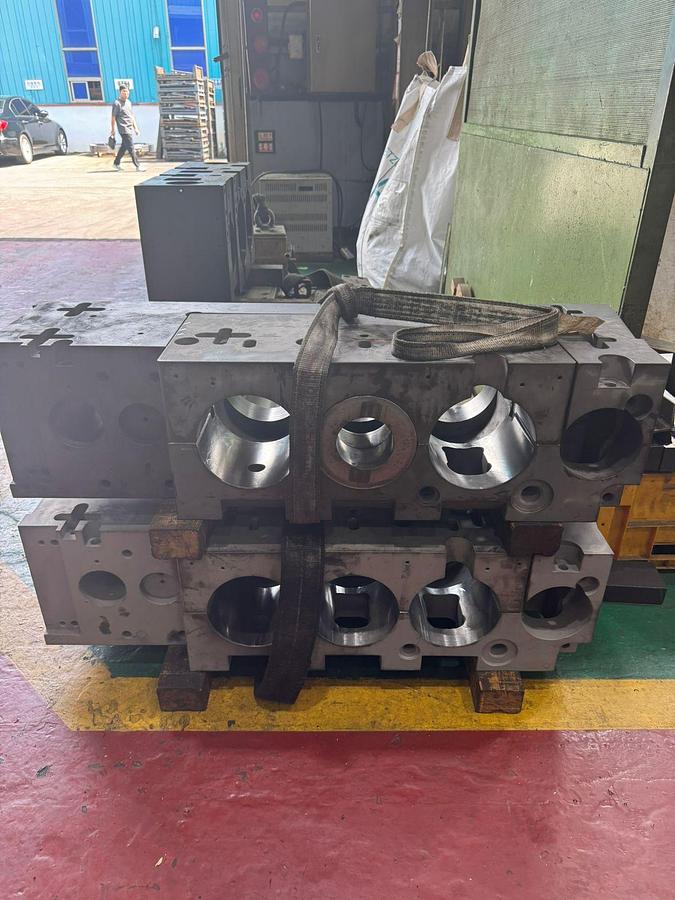 Used 1600 tons Press Hot Forging Hosung HFP1600