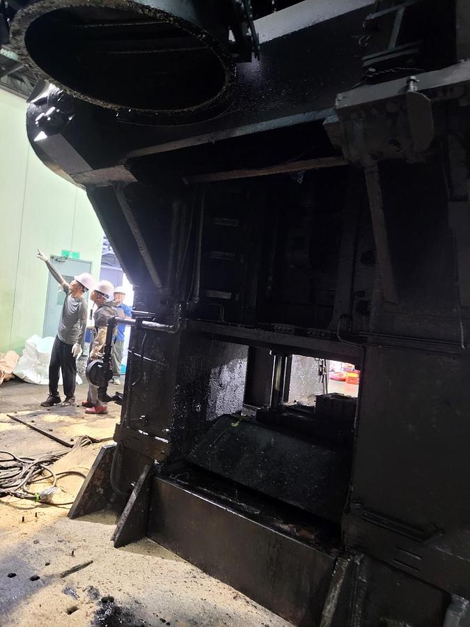 Used 1300 tons Press Hot Forging Hosung HFP-1300