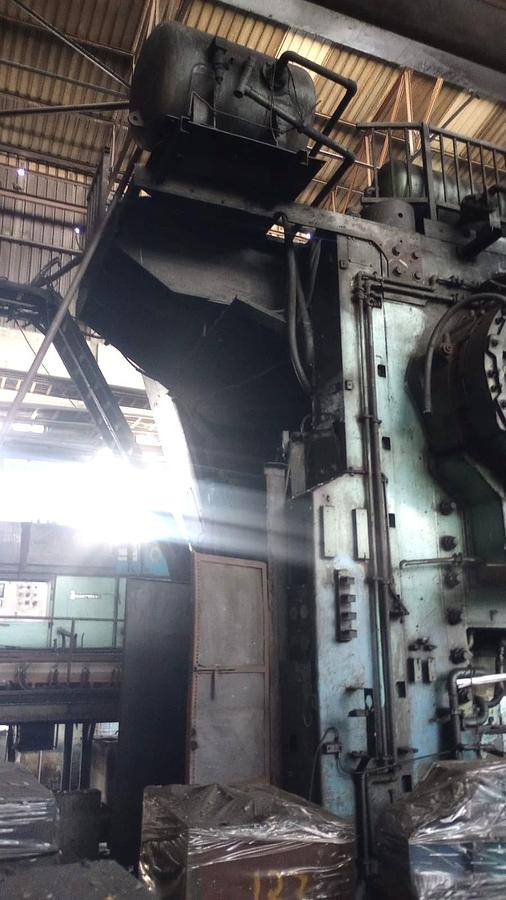 Used 1600 tons Press Hot Forging Komatsu CAH1600