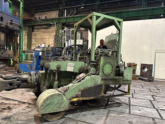 Used 4 tons Manipulator Dango & Dienenthal A15.1