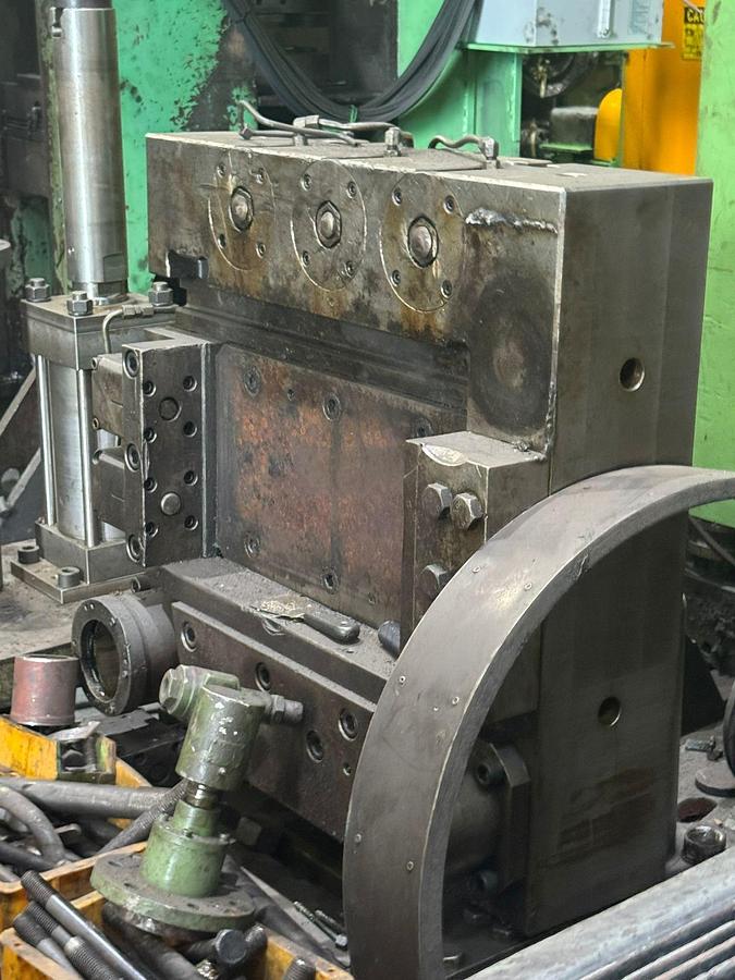 Refurbished 1600 tons Press Hot Forging National Maxipress