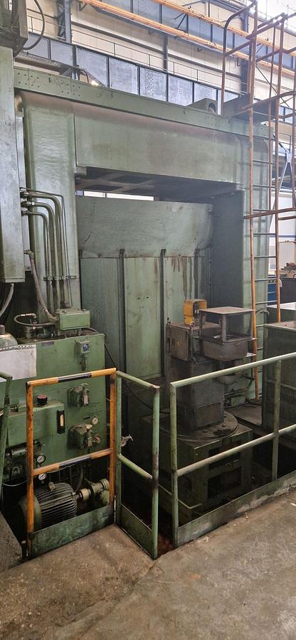 Used Lathe Vertical Turning CNC Morando KN20CNC
