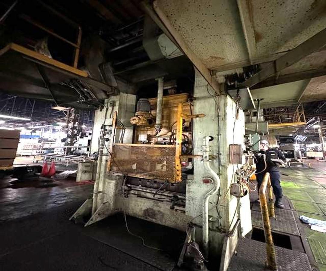 Used 300 tons Aida PS-30