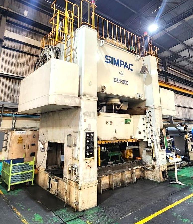 Used 300 tons Press Sheet Stamping Mechanical Simpac DAH-300