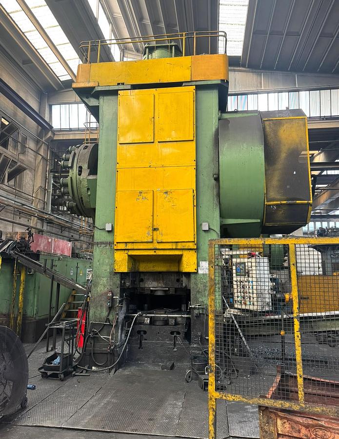 Used 2500 tons Press Hot Forging KB8544