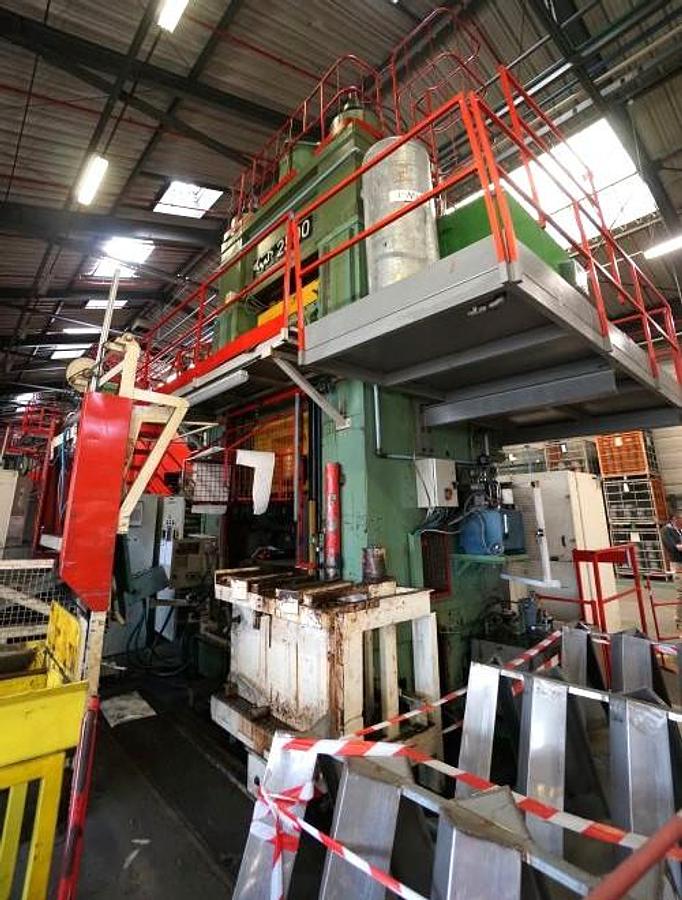 Used 2500 tons Press Knuckle Joint Coining TMP Voronezh Russia KB8044