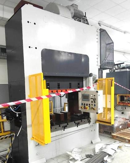 Used 250 tons Press Trimming Smeral LKT250D