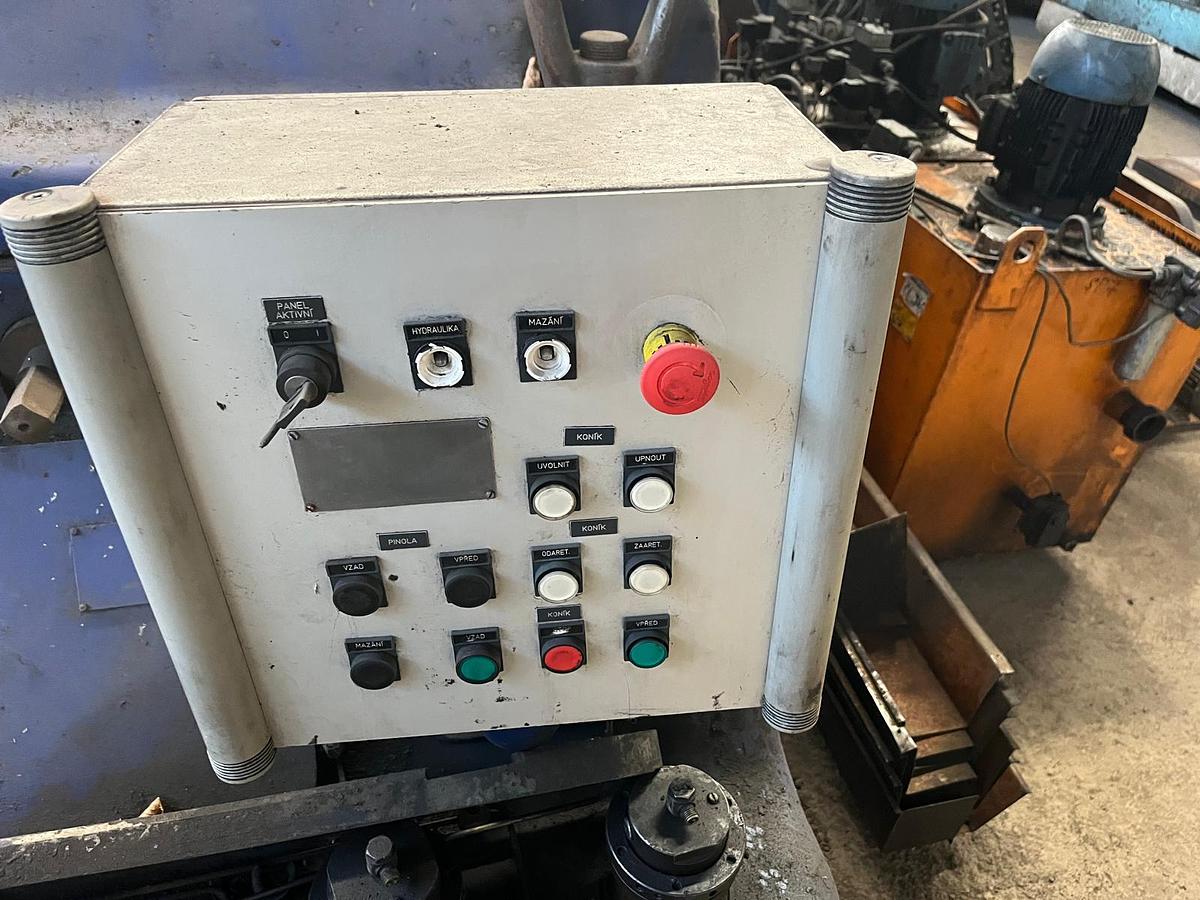Used Lathe Heavy Duty CNC Skoda