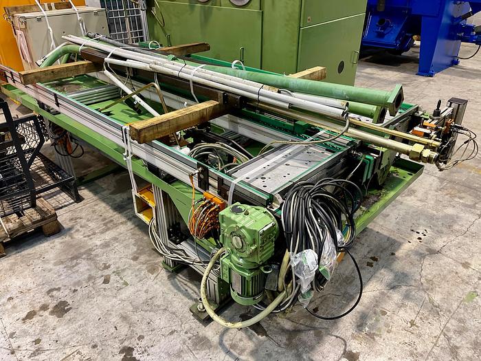 Used Radial Forging SKK10 GFM
