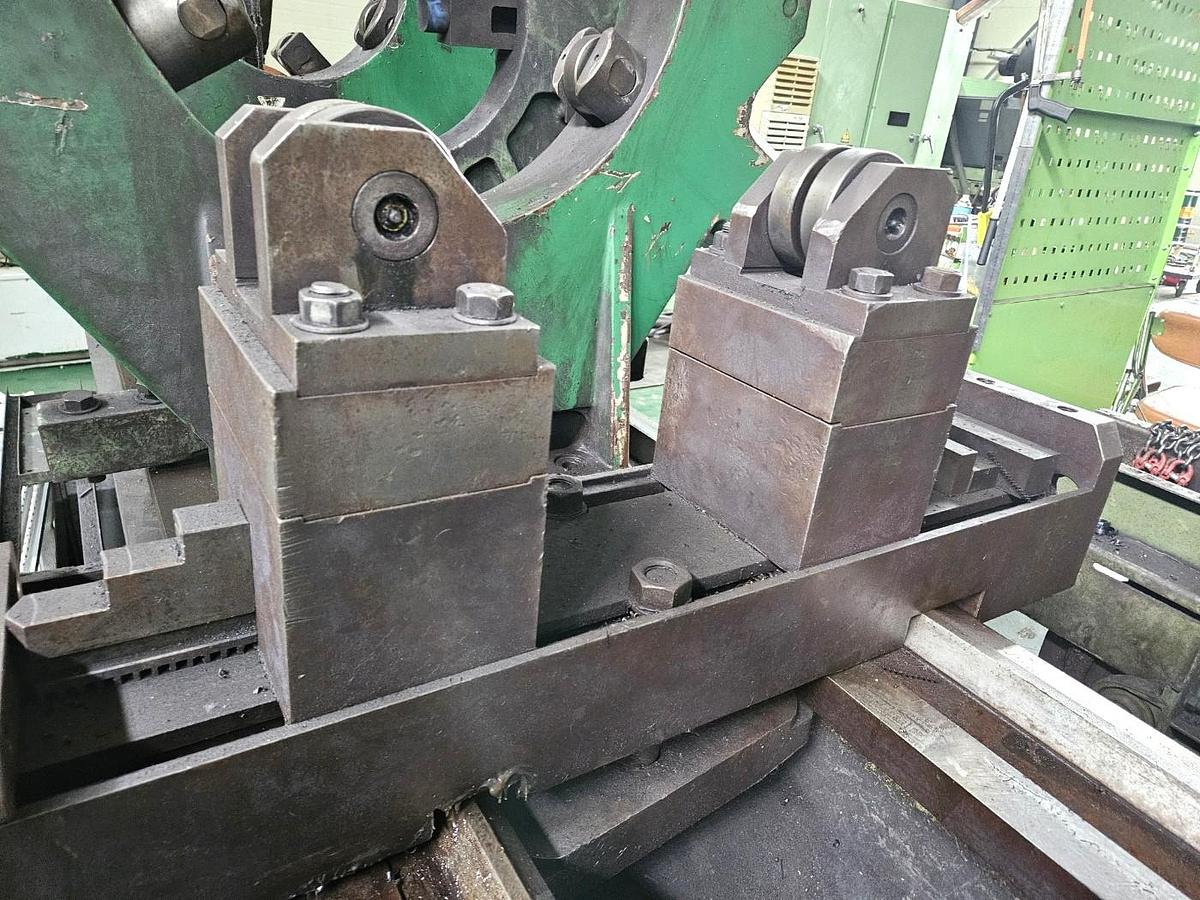 Used Lathe CNC Hankook