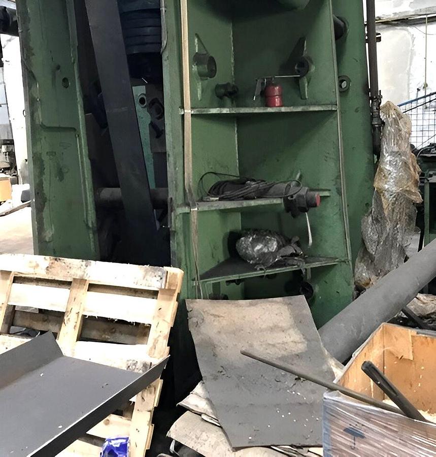 Used 16 tons Hammer Counterblow Beche DGH16