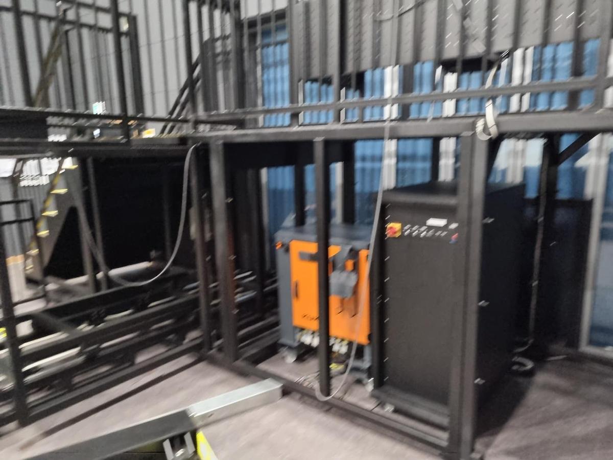 Used Robot Kuka KR500/R2830