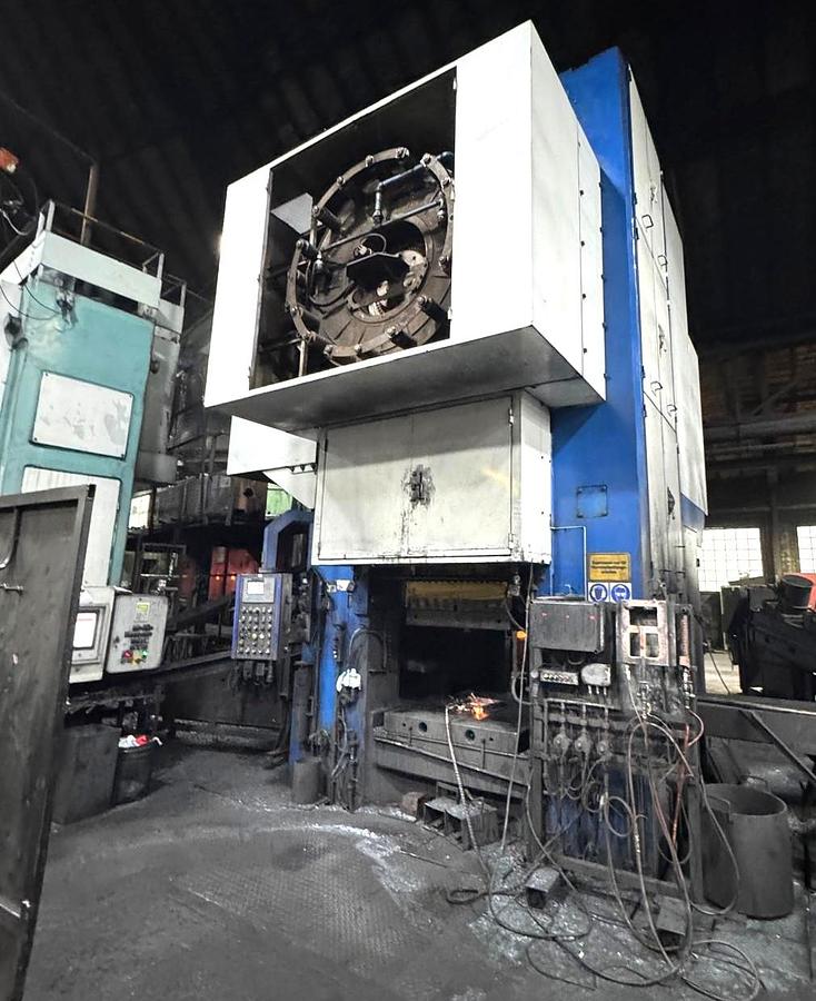 Used 2500 tons Hot Forging Line Smeral LKM2500MP