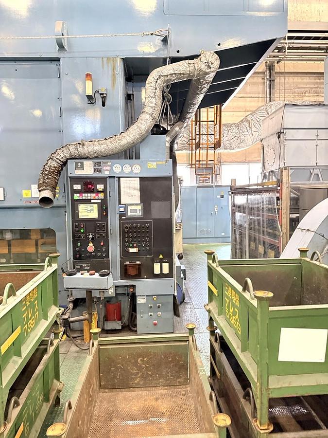 Used 1200 tons Press Cold Forging Aida CFT-1200