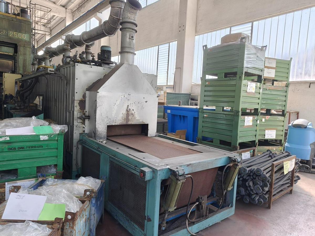 Used 2500 tons Press Knuckle Joint Coining TMP Voronezh Russia KB8044