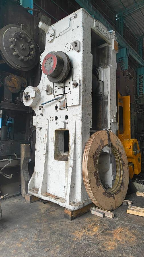 Used 1300 tons Press Hot Forging Massey