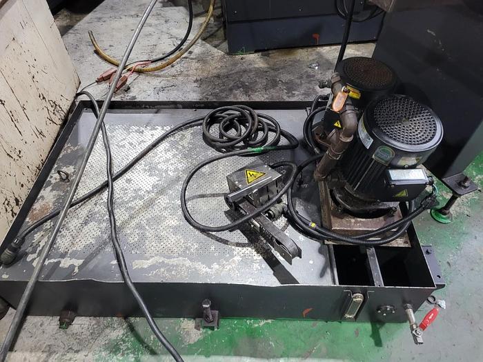 Used Lathe Vertical Turning CNC Doosan V550