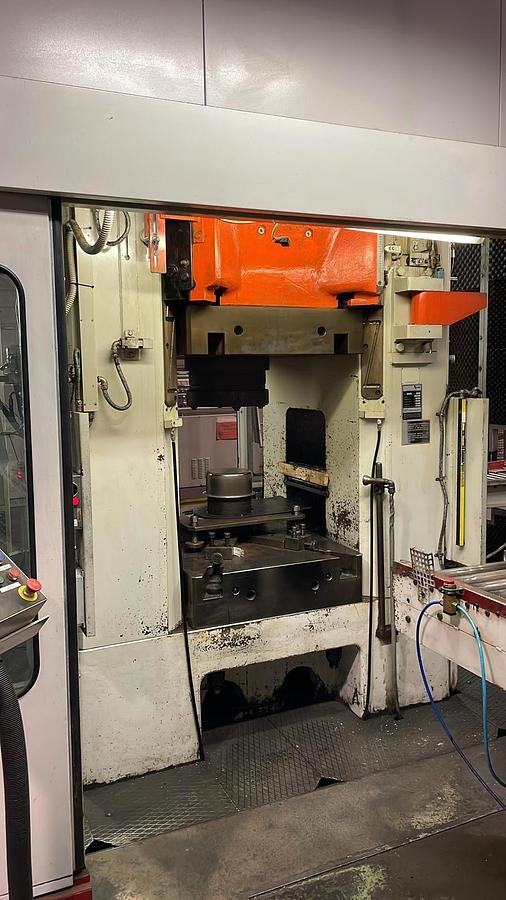 Used 1300 tons Press Friction Screw Ficep PVM360