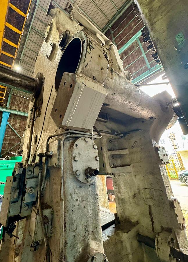 Used 1300 tons Press Hot Forging Massey