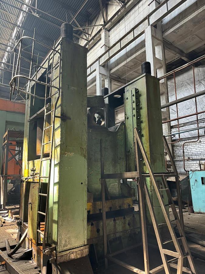 Used 1600 tons Press Trimming TMP Voronezh Russia K2542