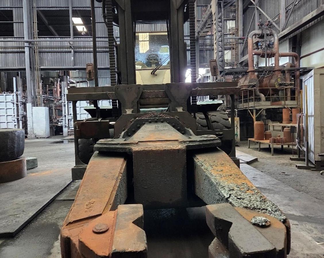 Used 32 tons Manipulator SMV SMV32-1200B